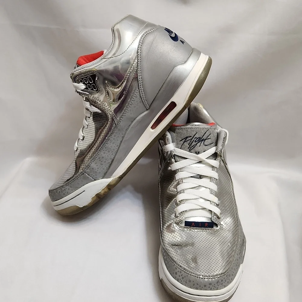 Nike Flight Squad QS Metallic Silver sneakers (mens size 10) - Picture 6 of 16